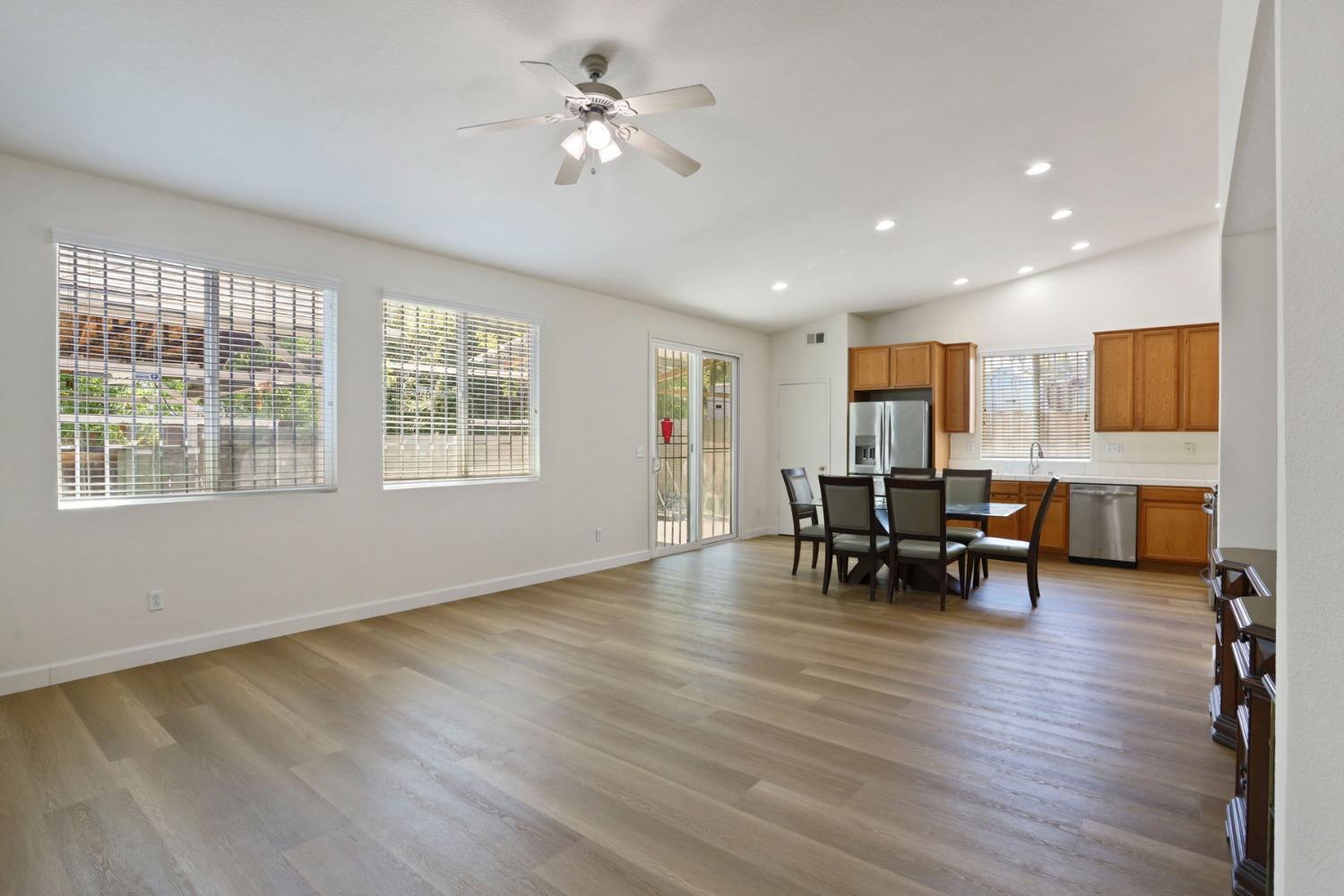 Detail Gallery Image 12 of 23 For 2710 Sebastan Ln, Stockton,  CA 95212 - 3 Beds | 2 Baths