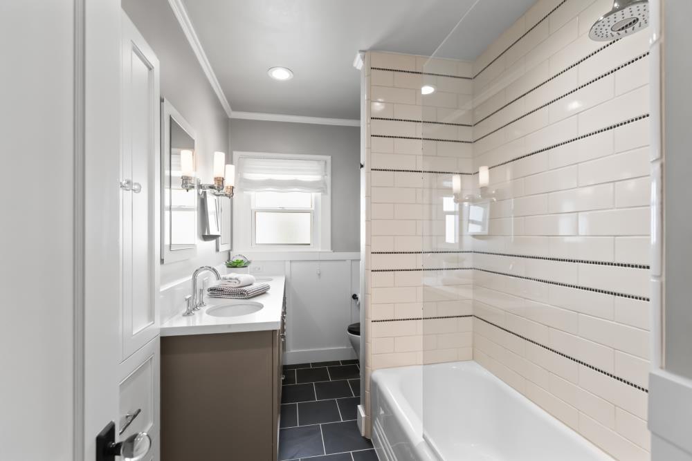 Detail Gallery Image 9 of 65 For 1831 Bidwell Way, Sacramento,  CA 95818 - 3 Beds | 2 Baths