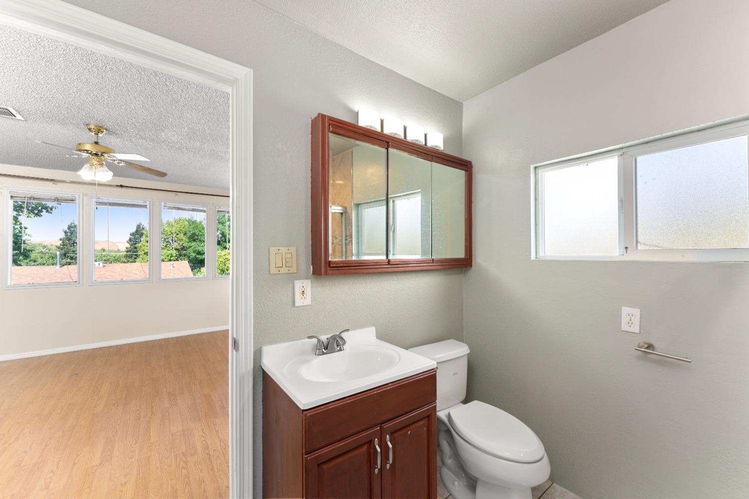 Detail Gallery Image 56 of 84 For 8905 Fredric, Sacramento,  CA 95826 - 4 Beds | 3 Baths