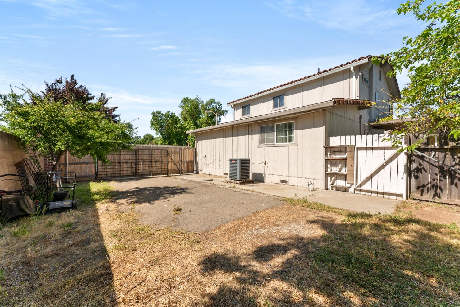 Detail Gallery Image 73 of 84 For 8905 Fredric, Sacramento,  CA 95826 - 4 Beds | 3 Baths