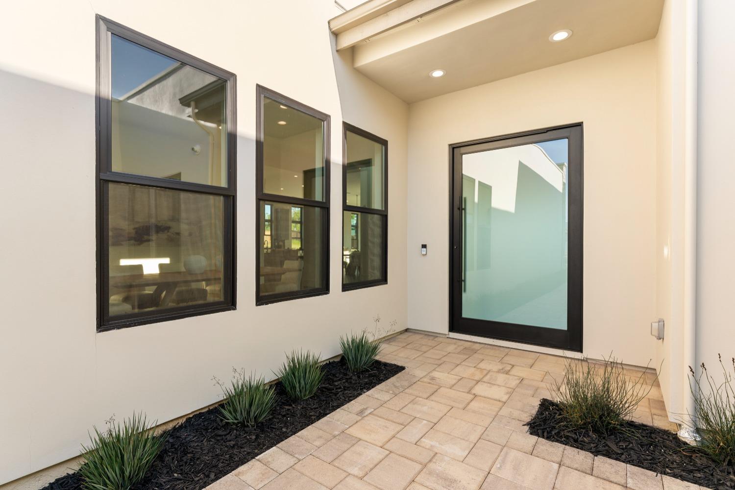 Detail Gallery Image 16 of 78 For 4810 Minero Ln, Granite Bay,  CA 95746 - 5 Beds | 4/1 Baths