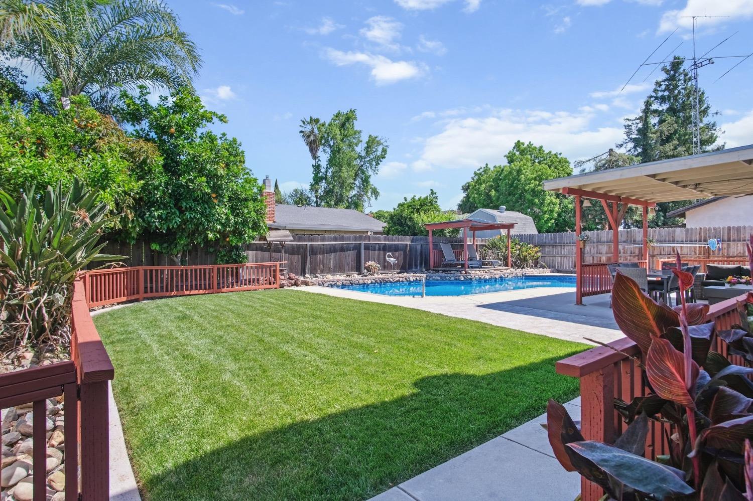 Detail Gallery Image 28 of 40 For 685 Bennington Ave, Turlock,  CA 95382 - 3 Beds | 2 Baths