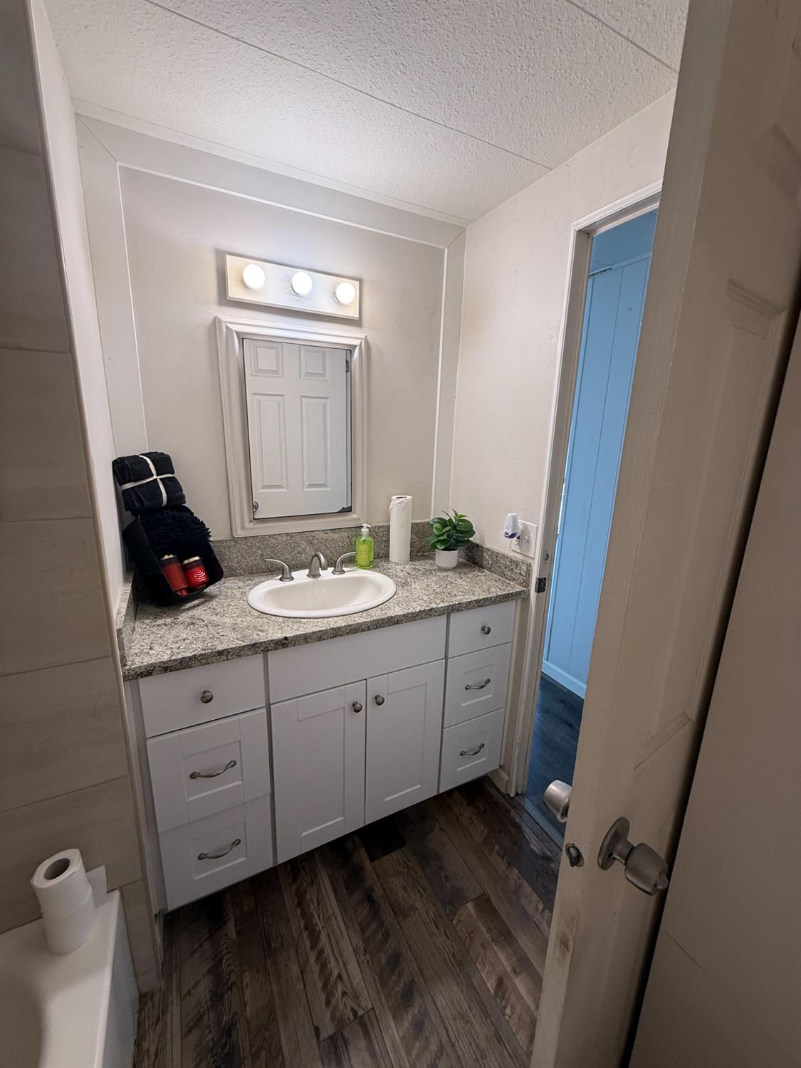 Detail Gallery Image 24 of 28 For 3725 Arroyo Seco Ln 75, North Highlands,  CA 95660 - 2 Beds | 1 Baths