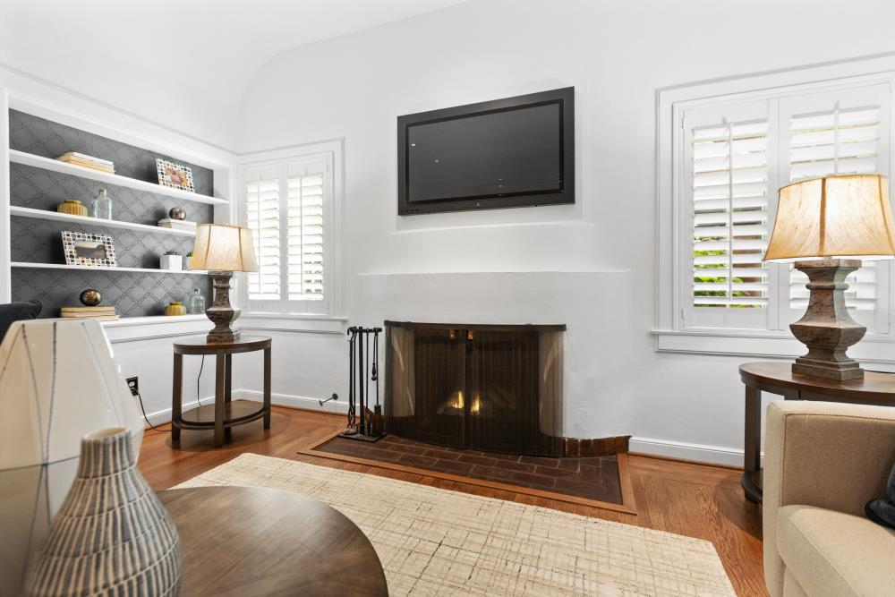 Detail Gallery Image 25 of 65 For 1831 Bidwell Way, Sacramento,  CA 95818 - 3 Beds | 2 Baths