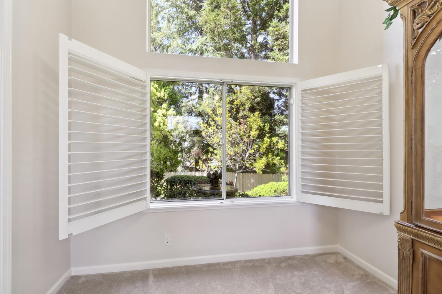 Detail Gallery Image 11 of 99 For 204 Davies Ct, Folsom,  CA 95630 - 4 Beds | 2/1 Baths