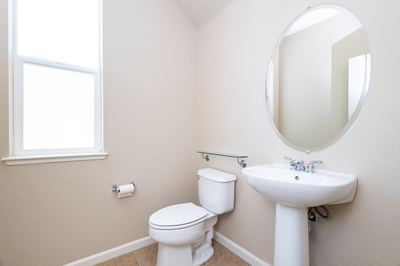 Detail Gallery Image 23 of 26 For 1532 Hammond Ct, Folsom,  CA 95630 - 4 Beds | 2/1 Baths