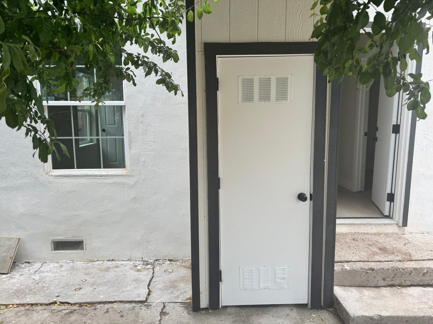 Detail Gallery Image 20 of 22 For 3138 San Diego Way, Sacramento,  CA 95820 - 4 Beds | 1/1 Baths