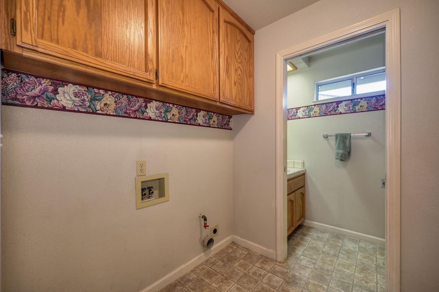 Detail Gallery Image 23 of 28 For 1518 Sutter Creek Dr, El Dorado Hills,  CA 95762 - 3 Beds | 2/1 Baths