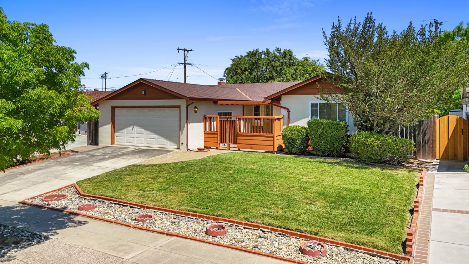 Detail Gallery Image 43 of 49 For 1384 Heckman Way, San Jose,  CA 95129 - 3 Beds | 2 Baths