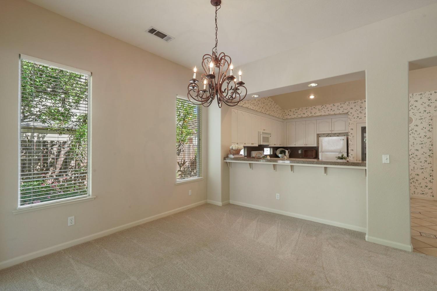 Detail Gallery Image 13 of 48 For 2607 W Elm St, Lodi,  CA 95242 - 3 Beds | 2 Baths