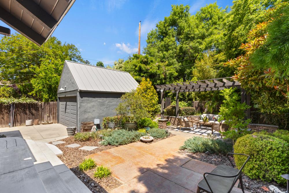 Detail Gallery Image 57 of 65 For 1831 Bidwell Way, Sacramento,  CA 95818 - 3 Beds | 2 Baths
