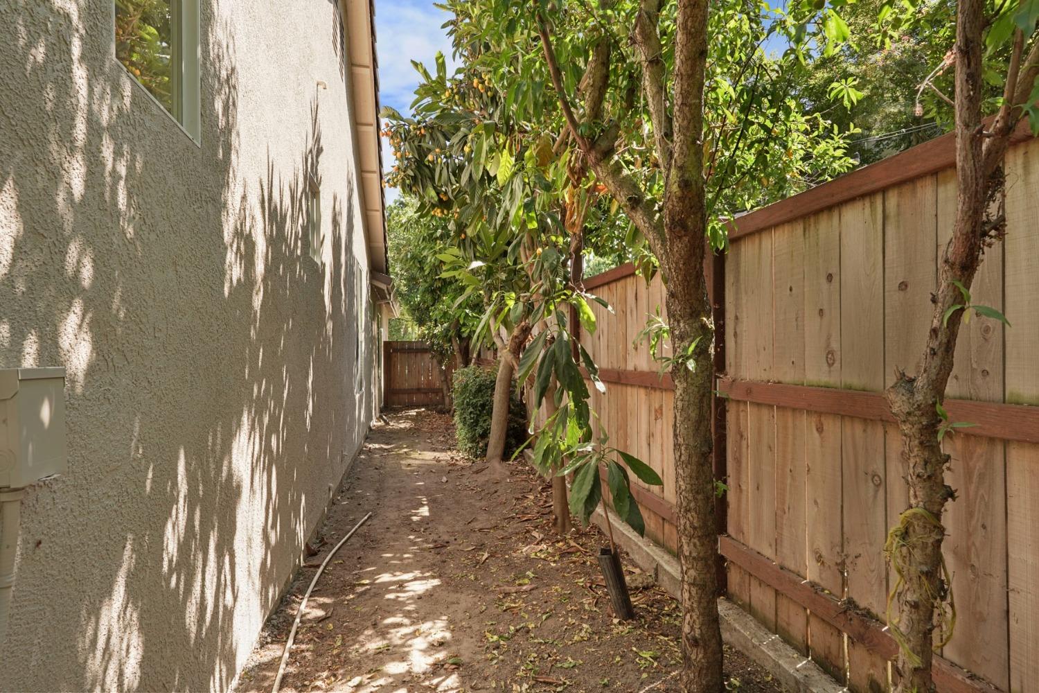 Detail Gallery Image 47 of 48 For 2607 W Elm St, Lodi,  CA 95242 - 3 Beds | 2 Baths