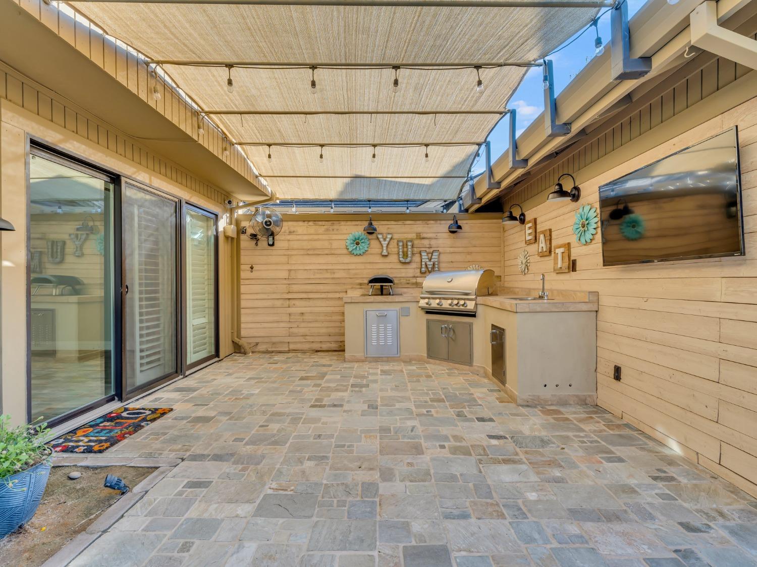 Detail Gallery Image 42 of 49 For 11303 Gold Country Blvd, Gold River,  CA 95670 - 3 Beds | 2/1 Baths
