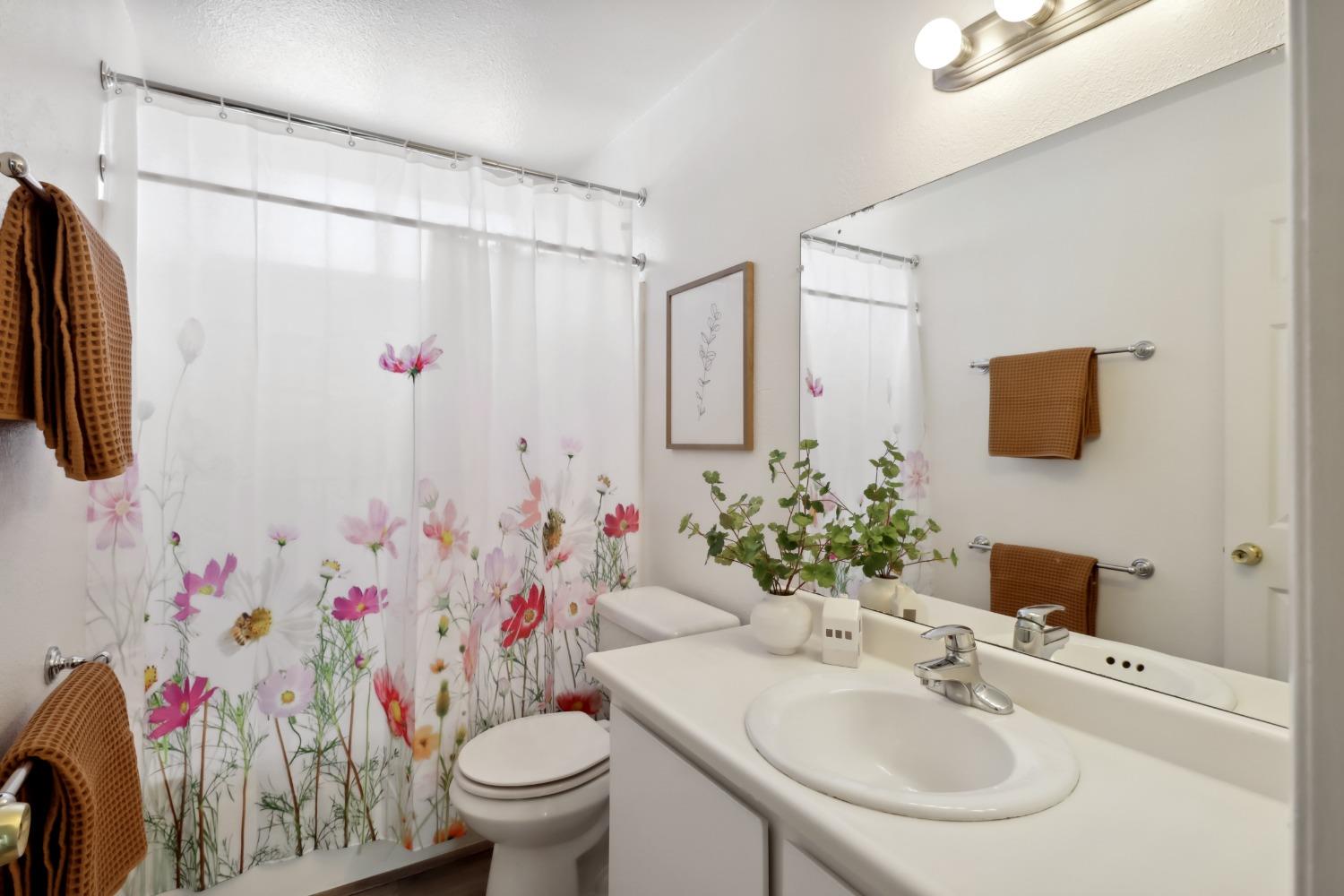 Detail Gallery Image 21 of 38 For 2888 Baronet Way, Sacramento,  CA 95833 - 4 Beds | 2 Baths