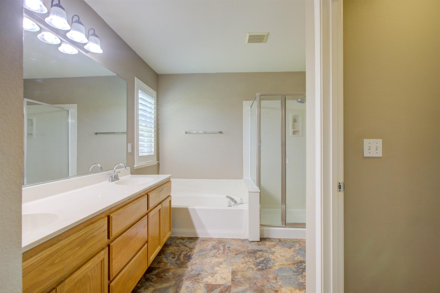 Detail Gallery Image 36 of 55 For 1217 Fairway Dr, Atwater,  CA 95301 - 3 Beds | 2 Baths