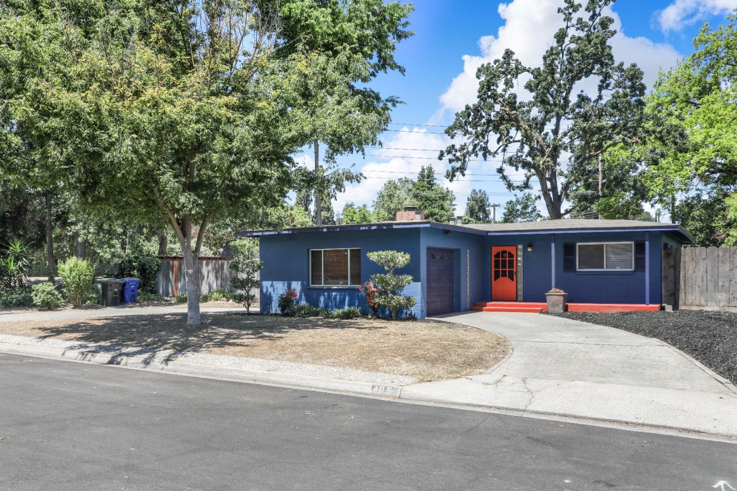 Detail Gallery Image 2 of 28 For 405 Helen Ave, Modesto,  CA 95354 - 2 Beds | 1 Baths