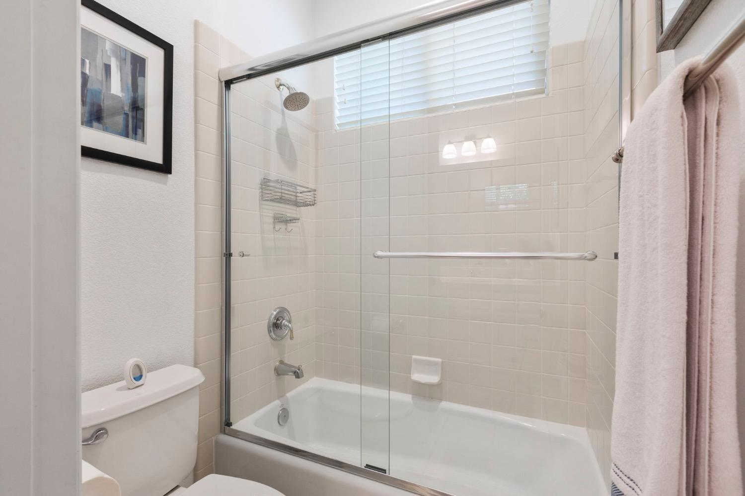 Detail Gallery Image 32 of 49 For 1716 W Morella Cir, Roseville,  CA 95747 - 3 Beds | 2/1 Baths