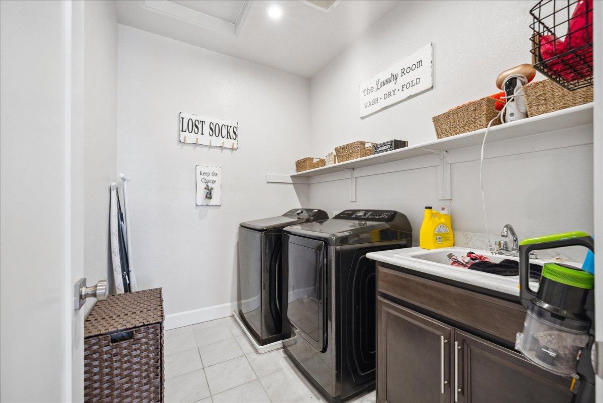 Detail Gallery Image 34 of 54 For 1304 Silversmith Ln, Rocklin,  CA 95765 - 5 Beds | 4 Baths