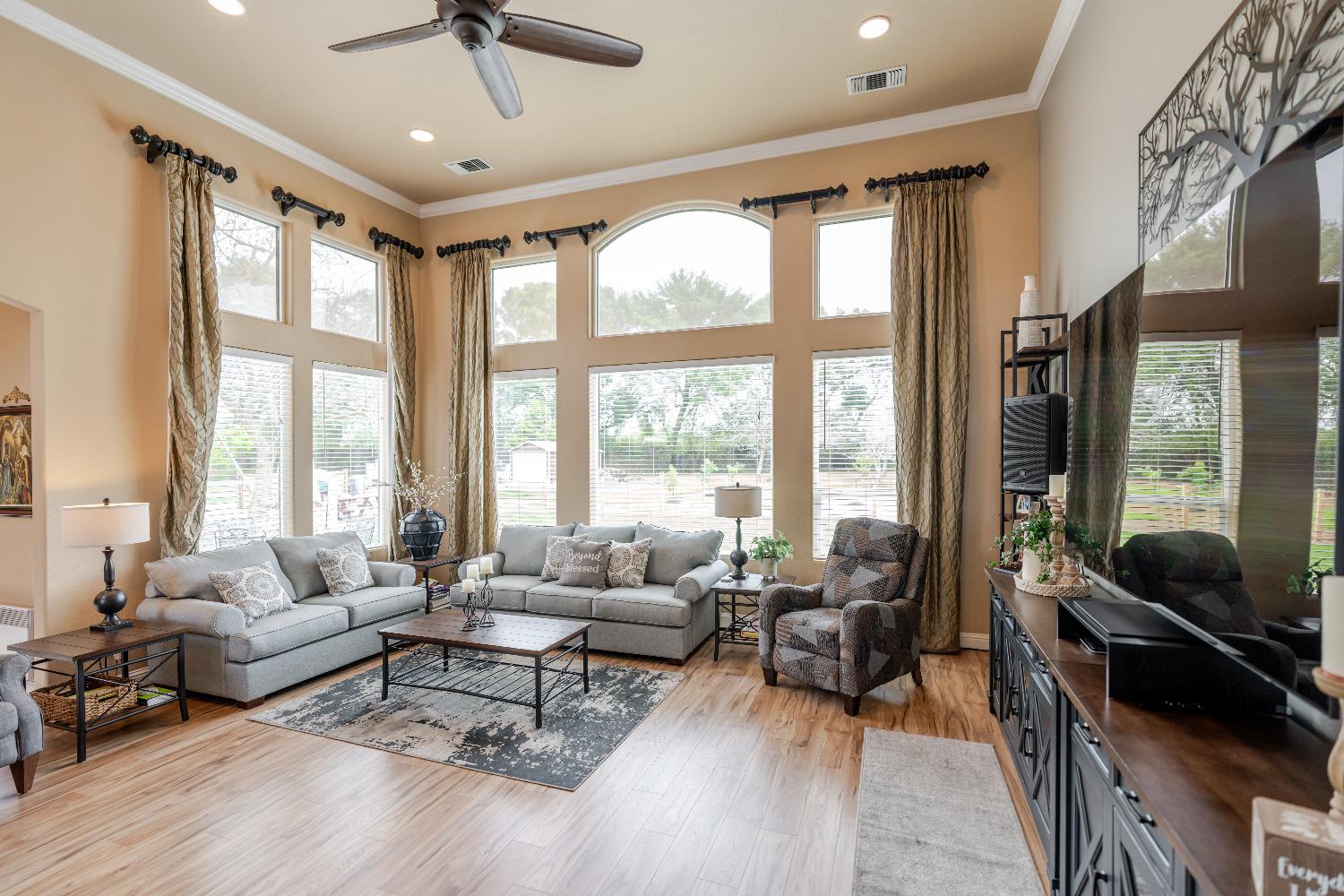 Detail Gallery Image 21 of 75 For 8400 Hallwood Blvd, Marysville,  CA 95901 - 4 Beds | 2/1 Baths