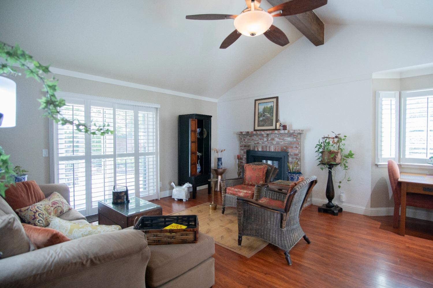 Detail Gallery Image 14 of 51 For 5815 Morgan Pl #1,  Stockton,  CA 95219 - 2 Beds | 1 Baths