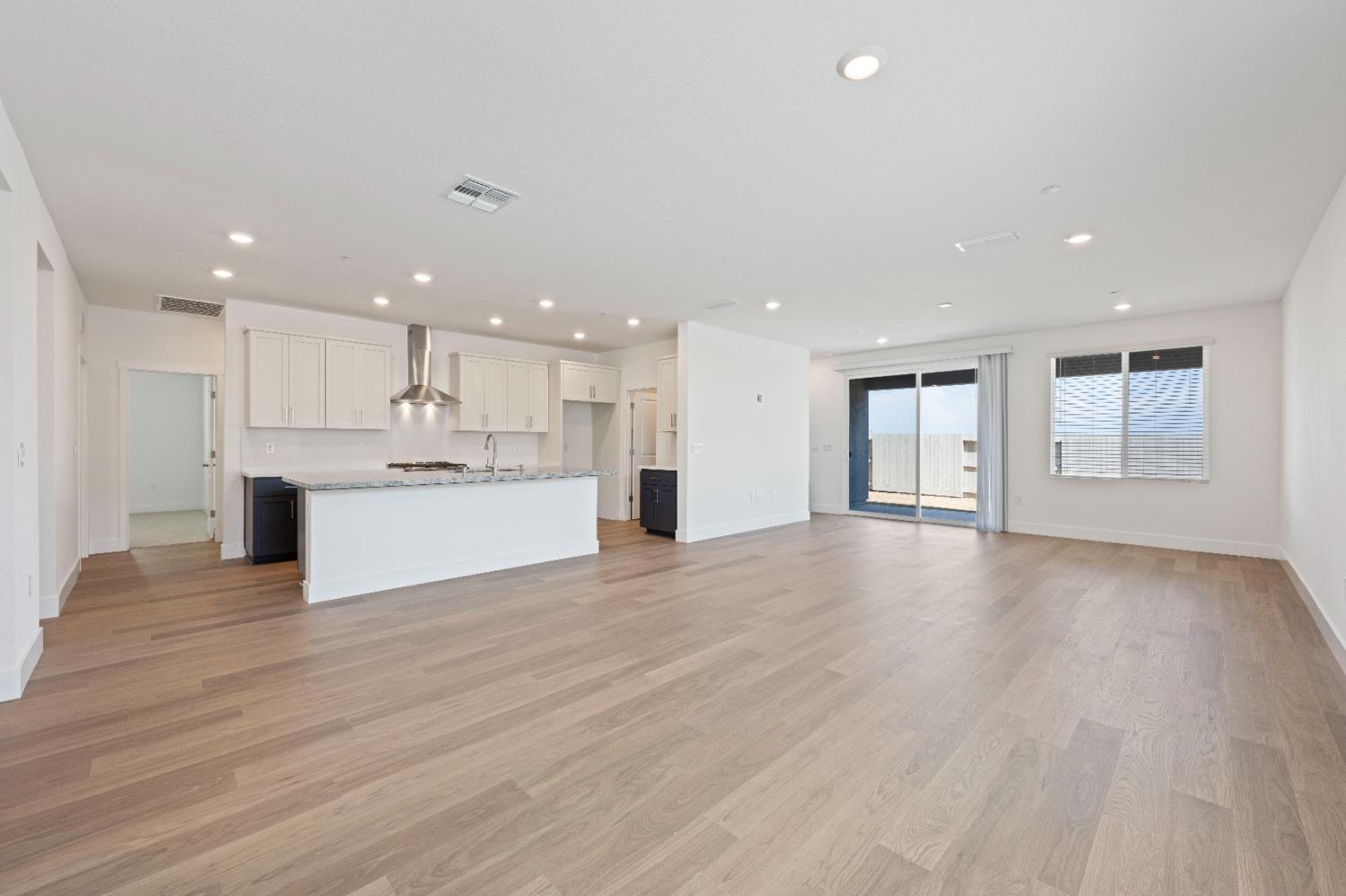 Detail Gallery Image 31 of 40 For 7000 Carbone, Roseville,  CA 95757 - 3 Beds | 2/1 Baths