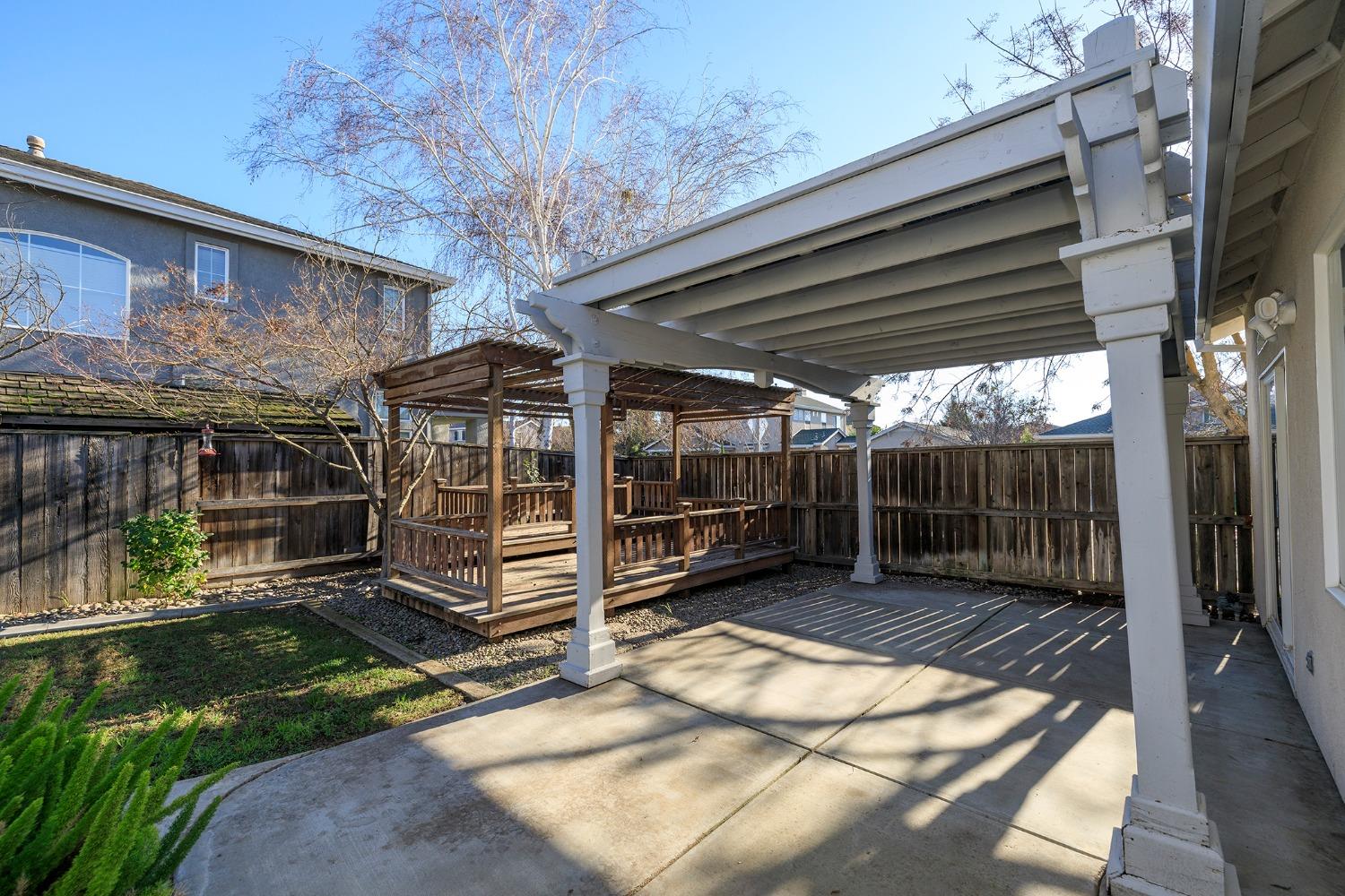 Detail Gallery Image 38 of 45 For 2192 Ivory Lace Ave, Manteca,  CA 95337 - 4 Beds | 2/1 Baths