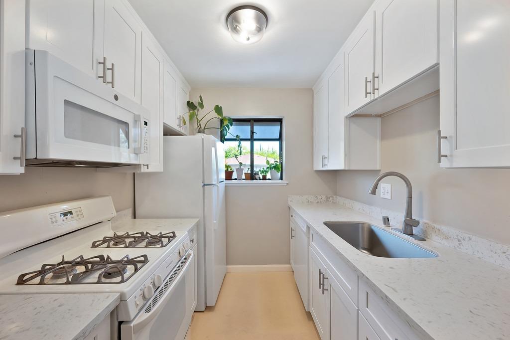 Photo #19: 225061290 Listing: Photo #19