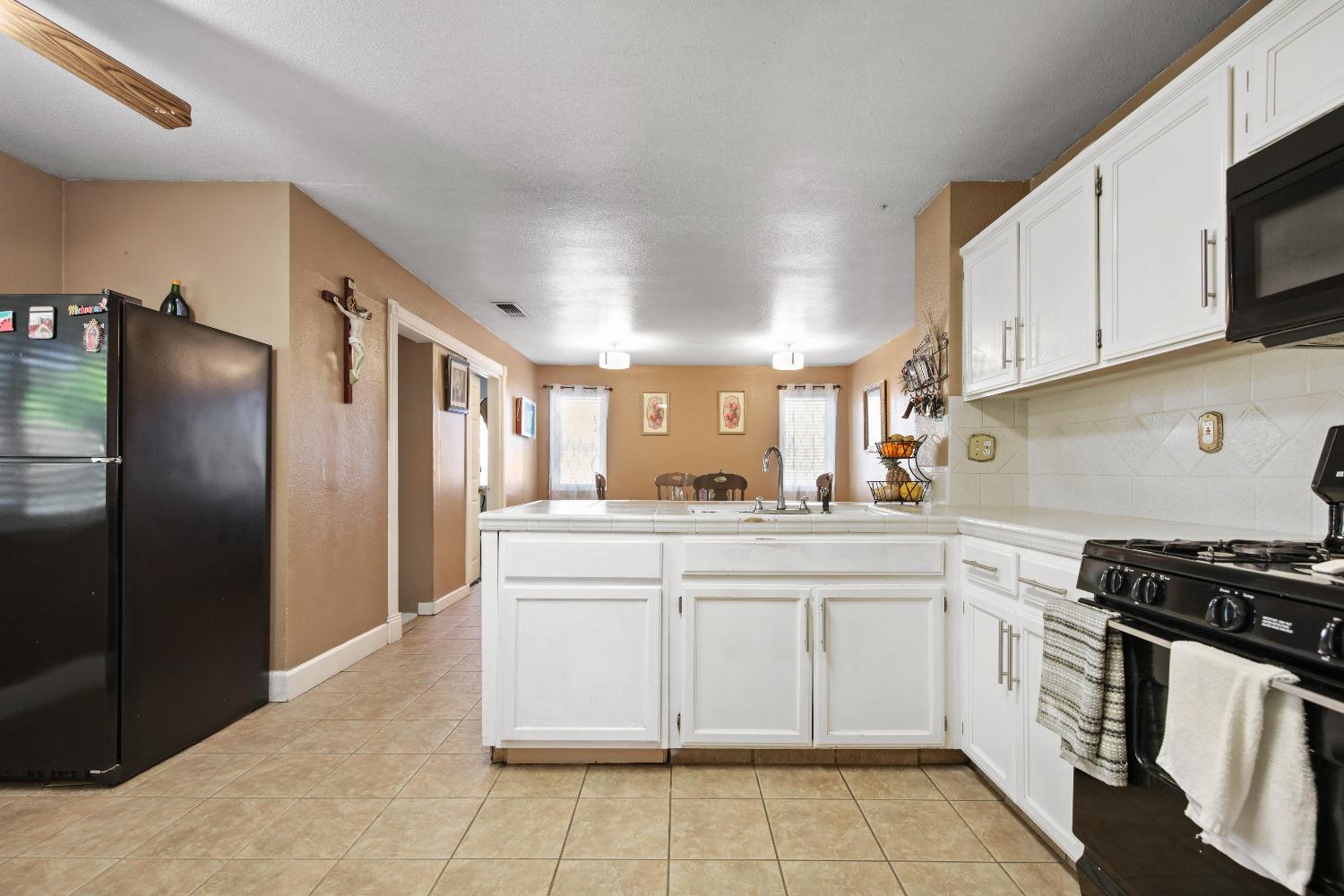 Detail Gallery Image 26 of 50 For 810 River Raft, Modesto,  CA 95351 - 4 Beds | 3 Baths