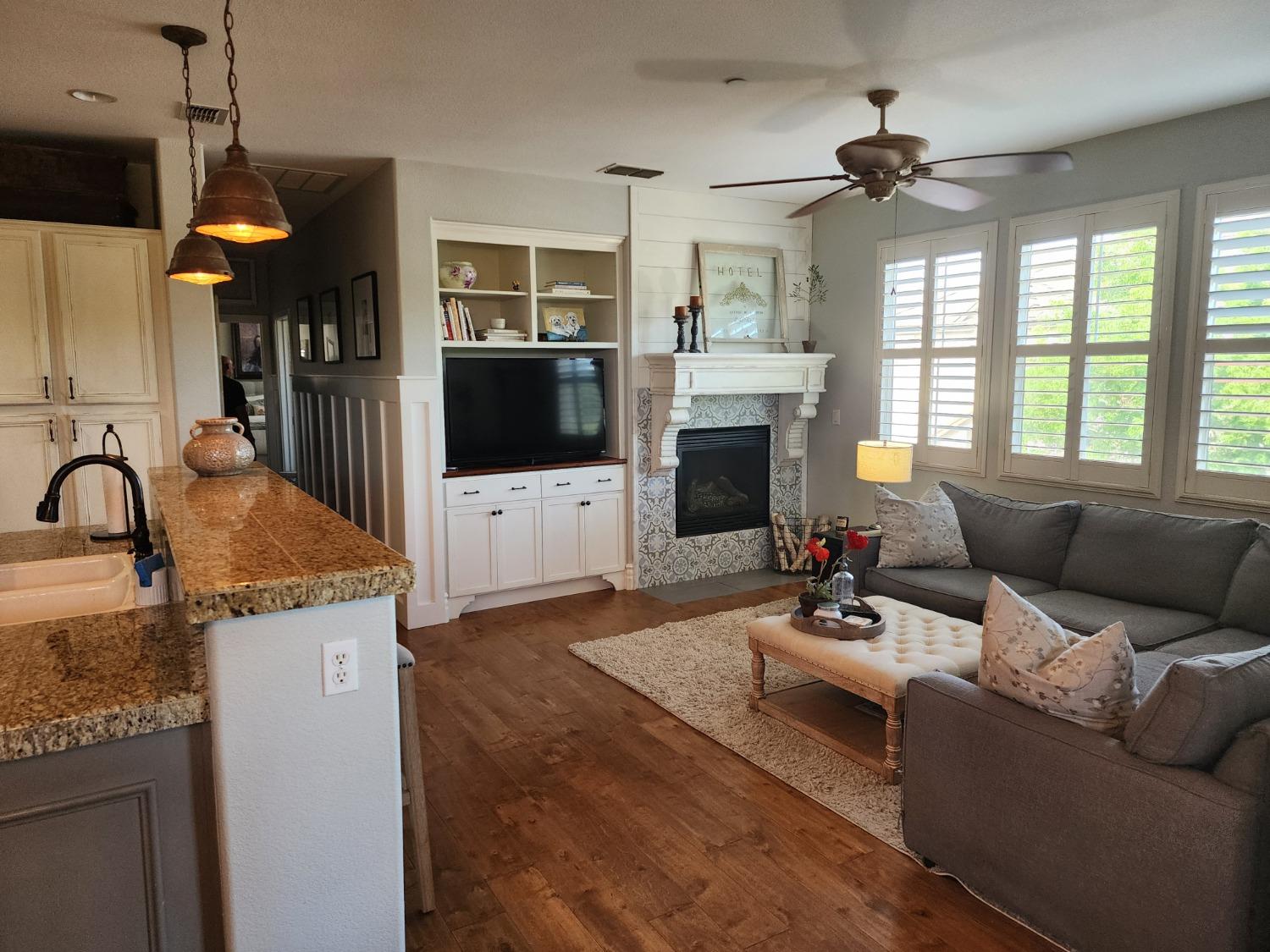 Detail Gallery Image 4 of 22 For 1206 Rivage Cir #1206,  Folsom,  CA 95630 - 2 Beds | 2 Baths