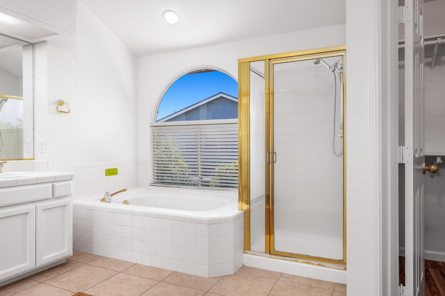 Detail Gallery Image 29 of 48 For 1171 Hidden Meadow, Manteca,  CA 95337 - 5 Beds | 3 Baths