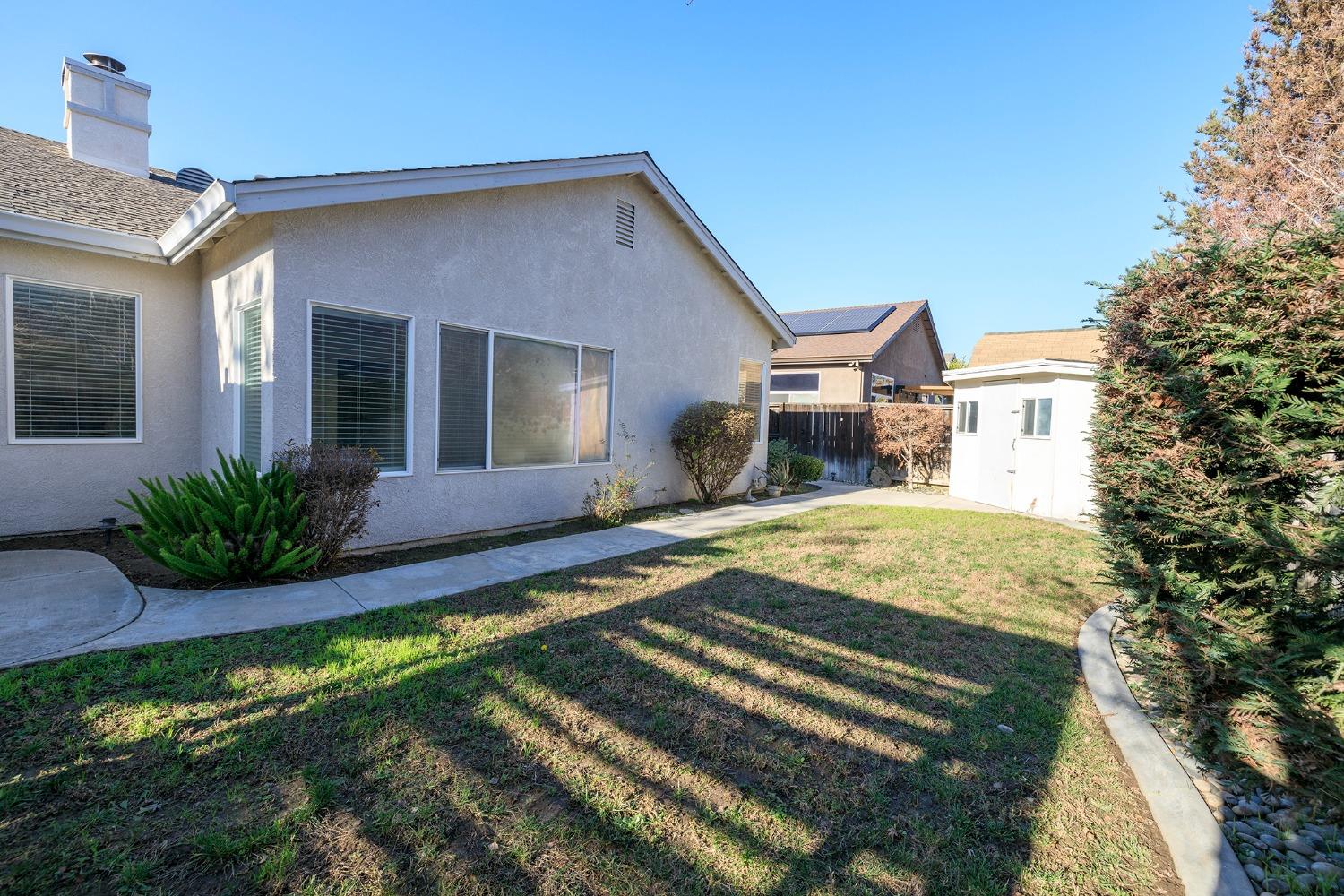 Detail Gallery Image 41 of 45 For 2192 Ivory Lace Ave, Manteca,  CA 95337 - 4 Beds | 2/1 Baths