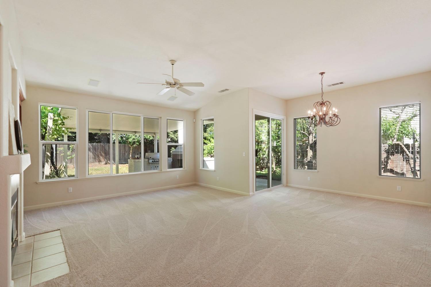 Detail Gallery Image 8 of 48 For 2607 W Elm St, Lodi,  CA 95242 - 3 Beds | 2 Baths