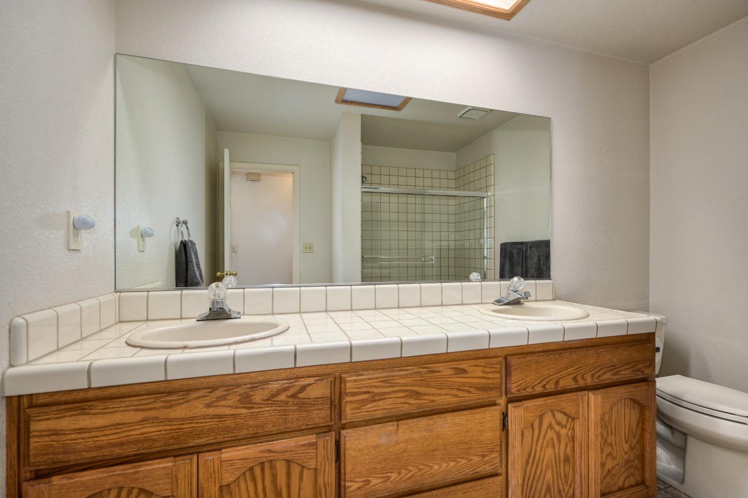 Detail Gallery Image 19 of 28 For 1518 Sutter Creek Dr, El Dorado Hills,  CA 95762 - 3 Beds | 2/1 Baths