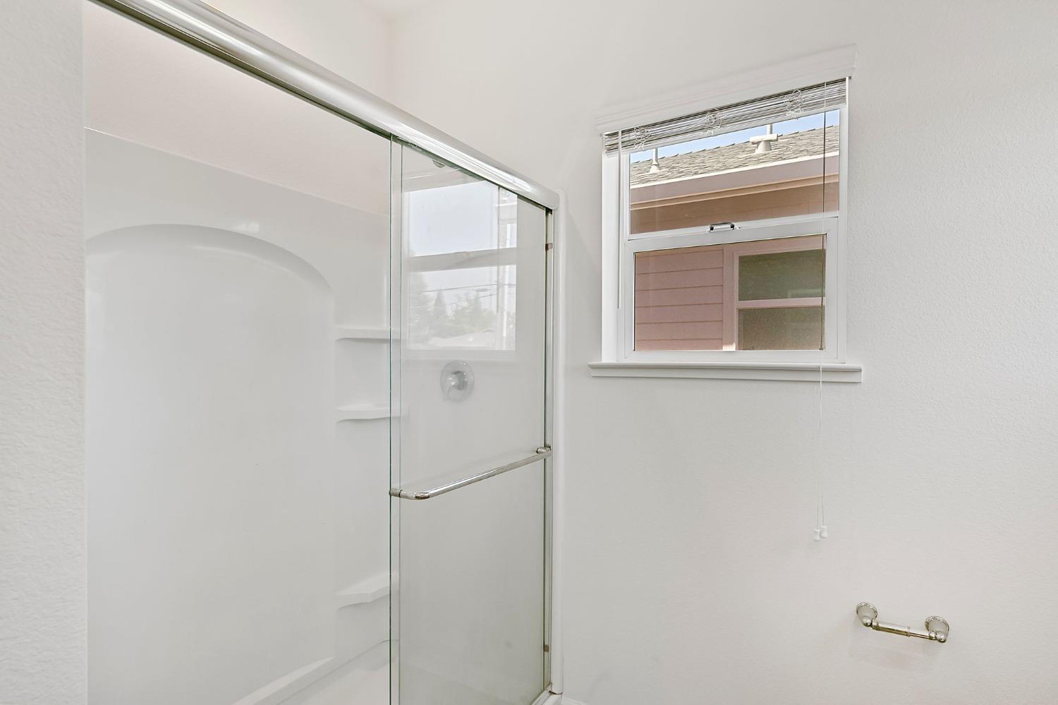 Detail Gallery Image 28 of 44 For 5542 Malibu Palm Ct, Sacramento,  CA 95842 - 3 Beds | 2/1 Baths