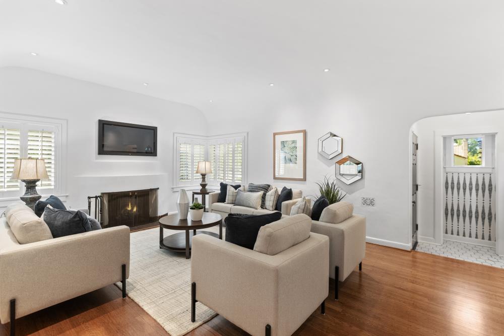 Detail Gallery Image 21 of 65 For 1831 Bidwell Way, Sacramento,  CA 95818 - 3 Beds | 2 Baths