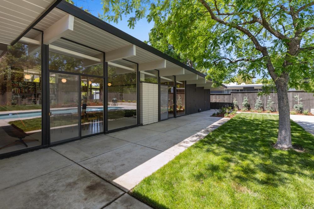 Detail Gallery Image 19 of 24 For 6441 Fordham Way, Sacramento,  CA 95831 - 3 Beds | 2 Baths