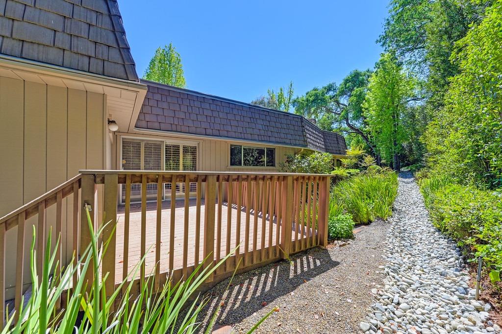 Lowland Court, Carmichael, California image 38