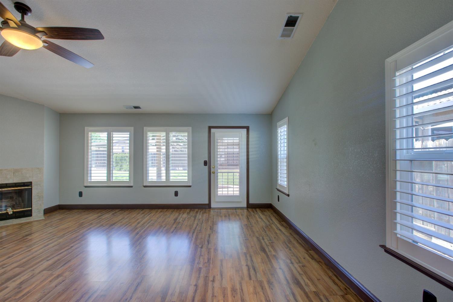 Detail Gallery Image 13 of 55 For 1217 Fairway Dr, Atwater,  CA 95301 - 3 Beds | 2 Baths