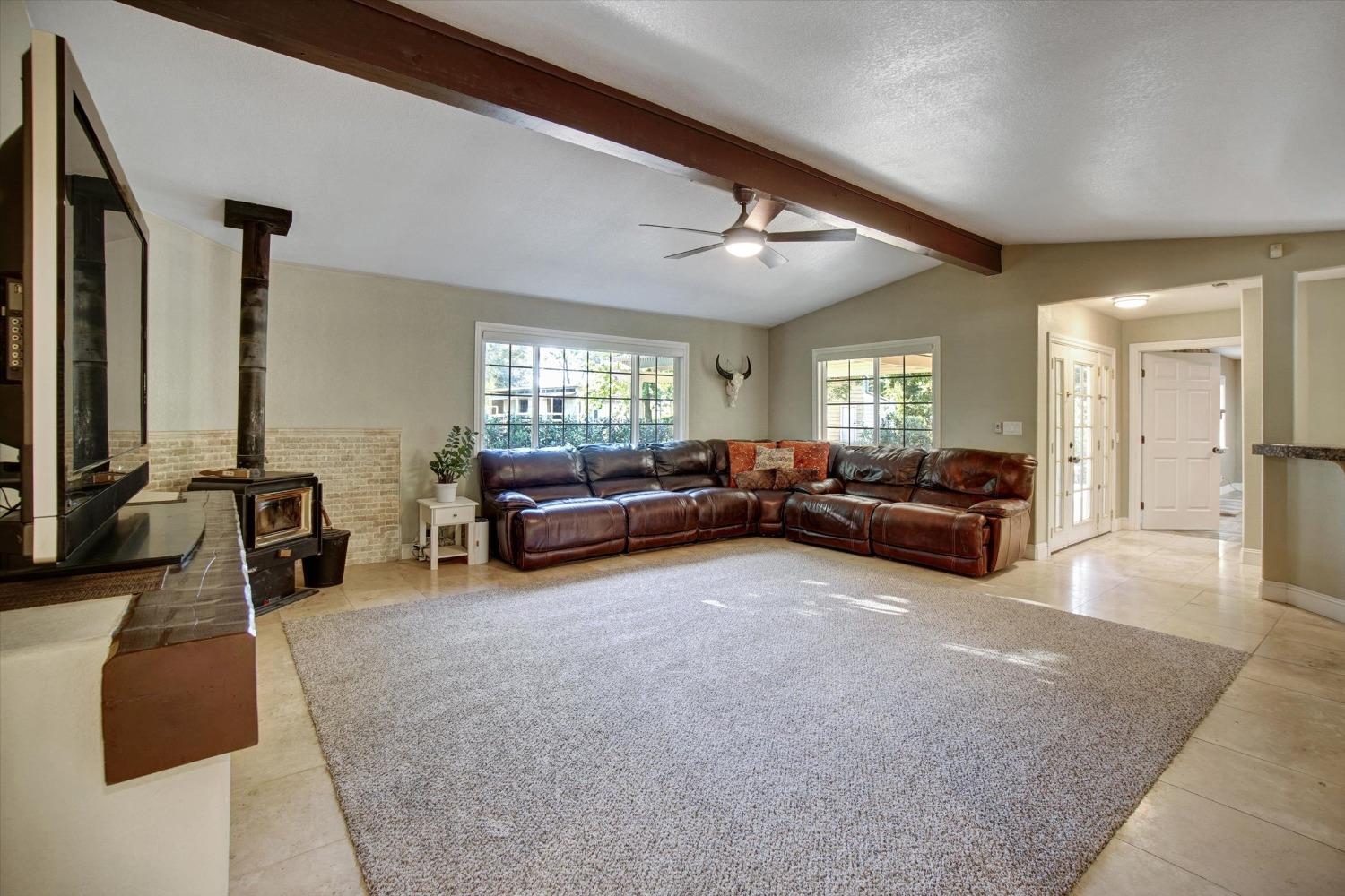 Detail Gallery Image 8 of 85 For 10363 Maggy Rd, Wilton,  CA 95693 - 4 Beds | 3/1 Baths