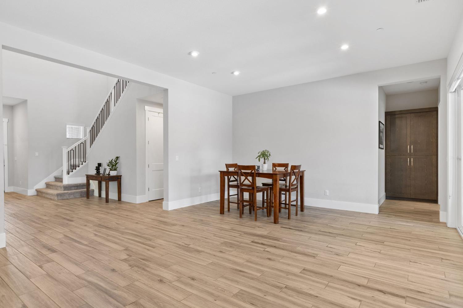 Detail Gallery Image 15 of 83 For 5125 Turnberry Dr, Lincoln,  CA 95648 - 5 Beds | 4/1 Baths