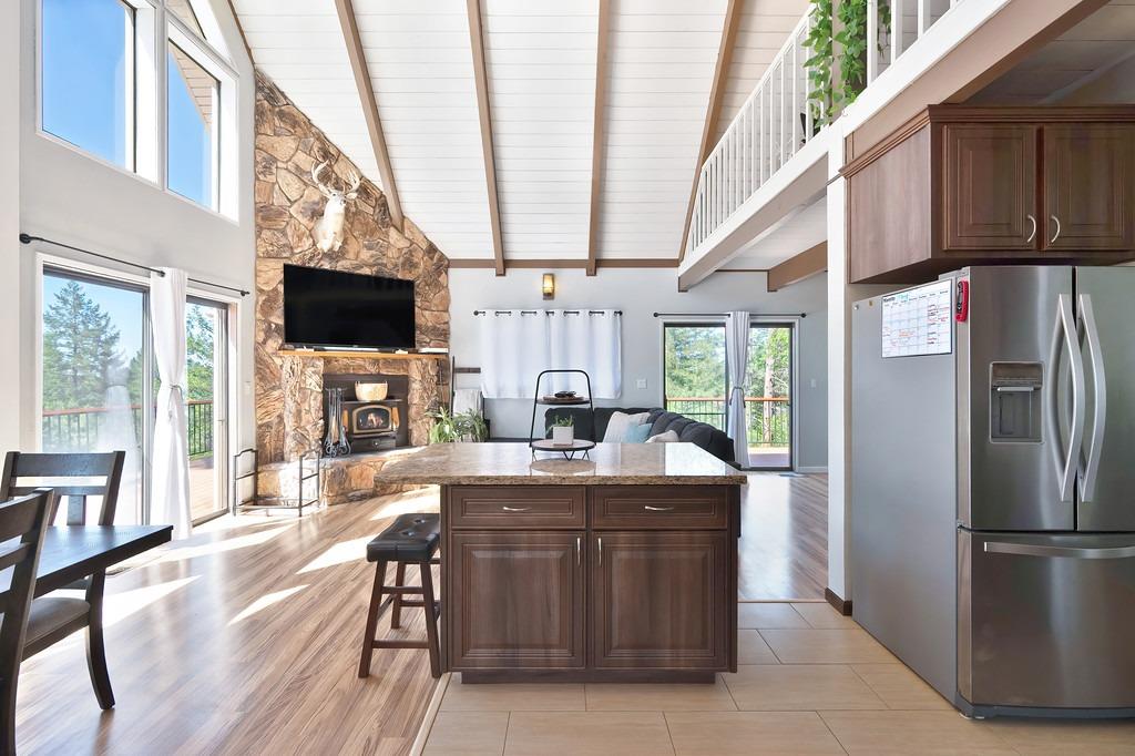 Detail Gallery Image 13 of 48 For 6202 Green Ridge Dr, Foresthill,  CA 95631 - 3 Beds | 2/1 Baths