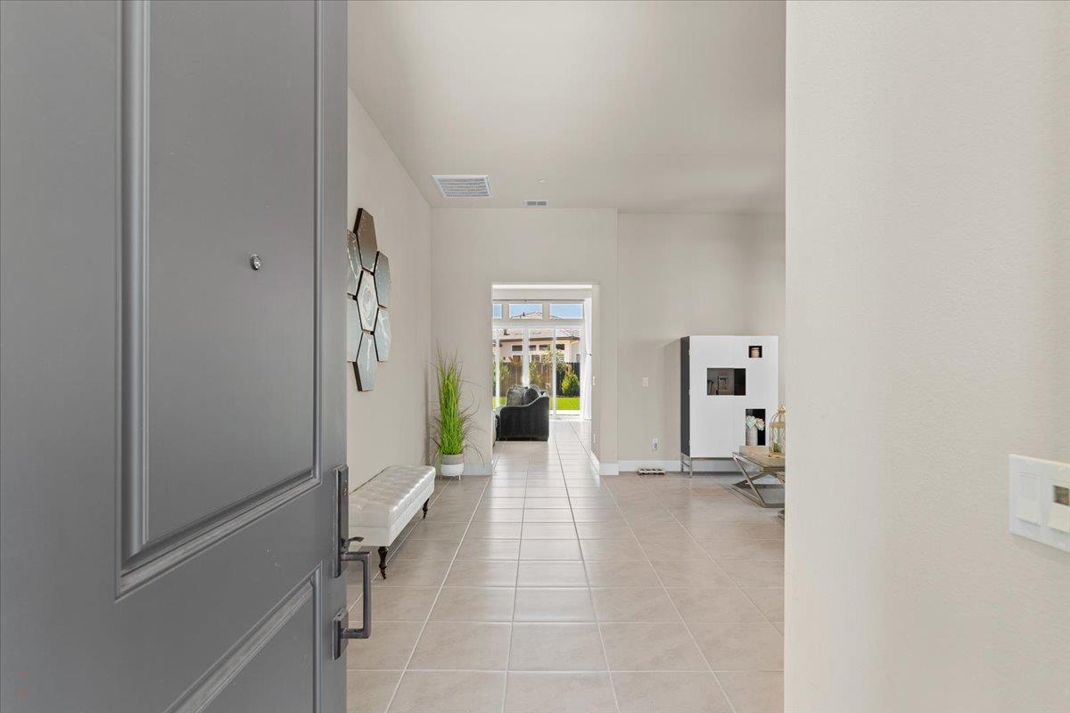 Detail Gallery Image 7 of 56 For 3715 N Berkeley Ave, Turlock,  CA 95382 - 5 Beds | 2 Baths