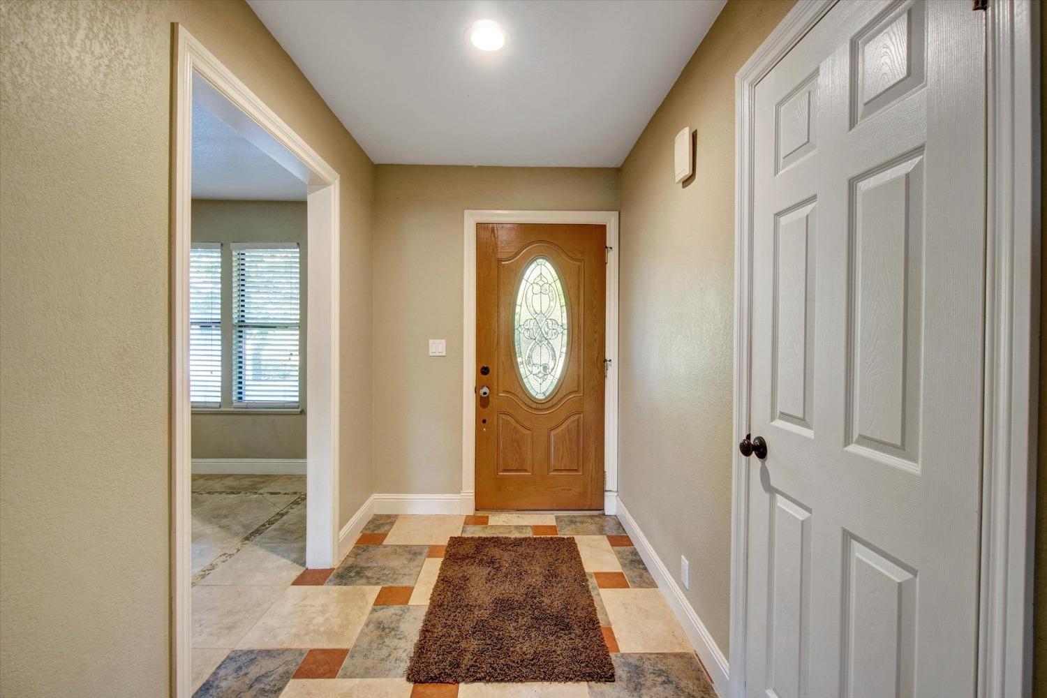 Detail Gallery Image 7 of 85 For 10363 Maggy Rd, Wilton,  CA 95693 - 4 Beds | 3/1 Baths
