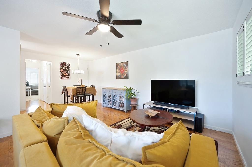 Photo #10: 225061290 Listing: Photo #10