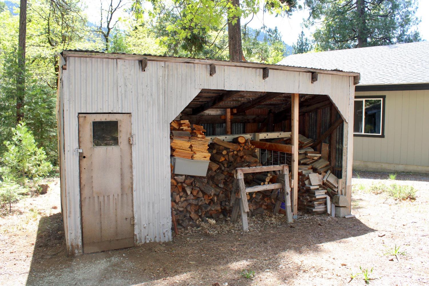 Detail Gallery Image 17 of 17 For 17 Squirrel Hollow, Sierra City,  CA 96125 - 3 Beds | 1 Baths