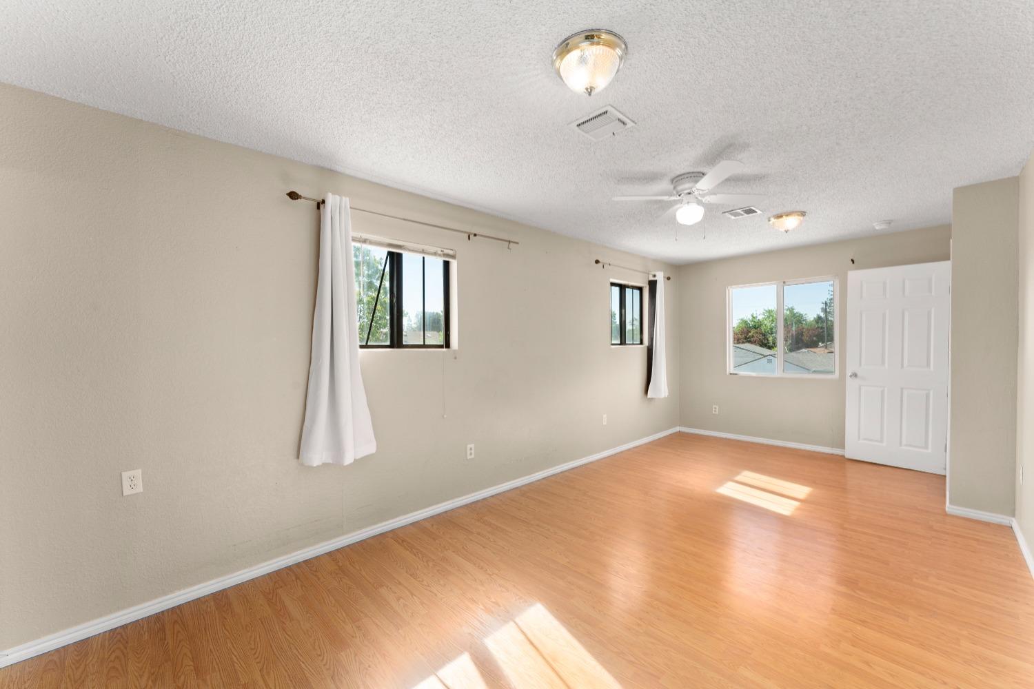 Detail Gallery Image 44 of 84 For 8905 Fredric, Sacramento,  CA 95826 - 4 Beds | 3 Baths