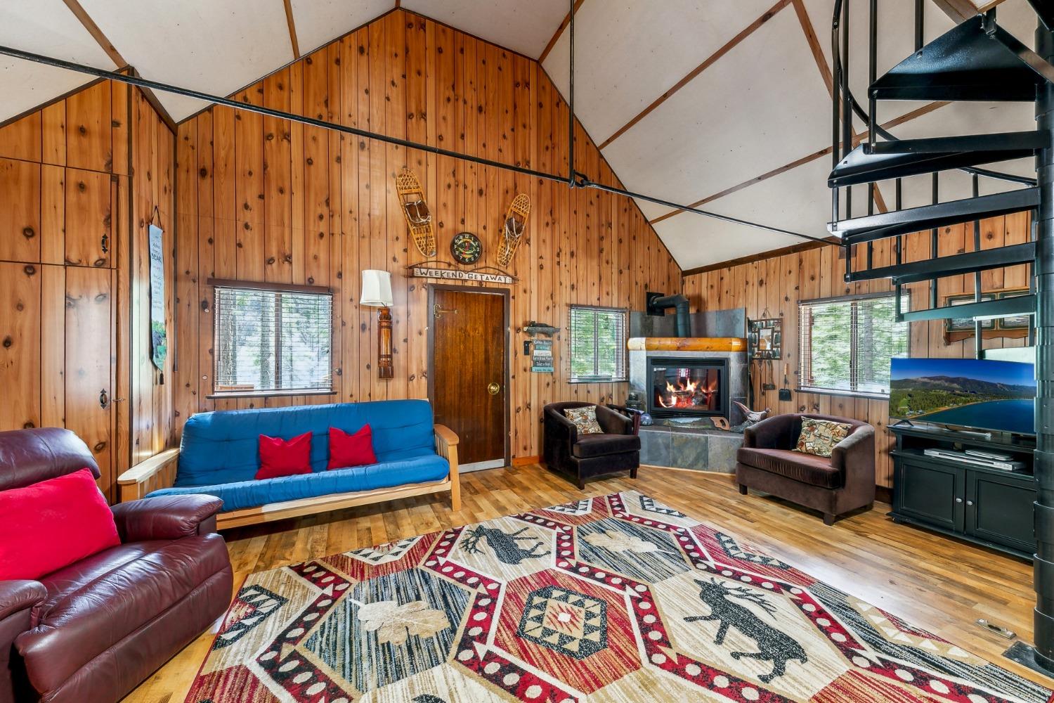 Detail Gallery Image 6 of 15 For 36 Milestone Rd #12,  Kyburz,  CA 95720 - 1 Beds | 1 Baths