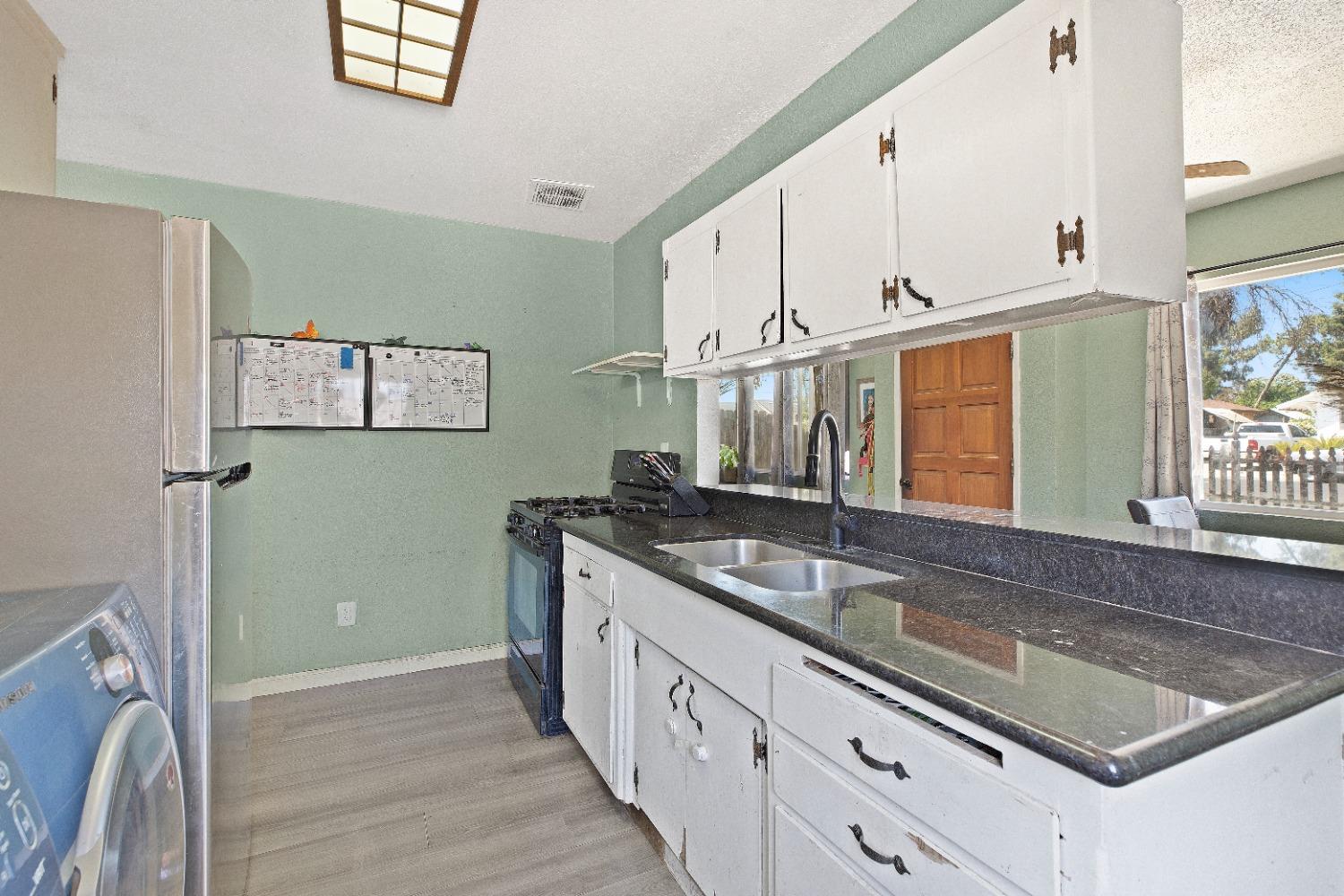 Detail Gallery Image 11 of 22 For 3612 Kentucky Ave, Riverbank,  CA 95367 - 2 Beds | 1 Baths