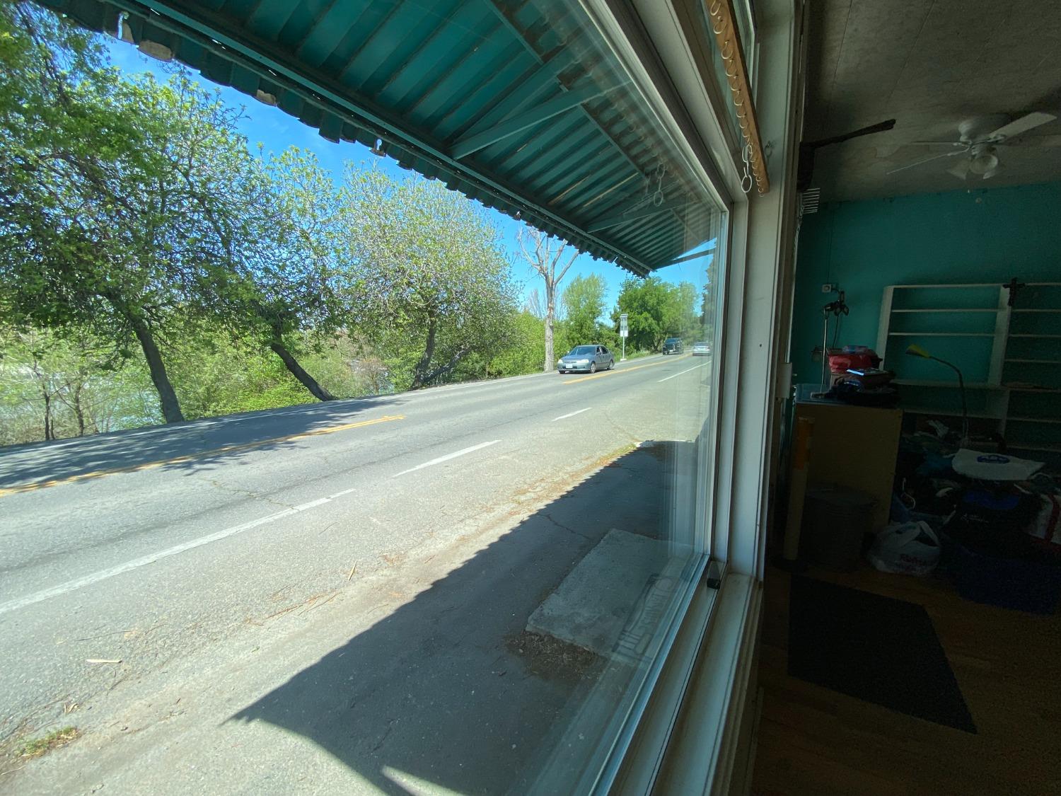 Detail Gallery Image 4 of 6 For 14105 River Road, Walnut Grove,  CA 95690 - 4 Beds | 1/1 Baths