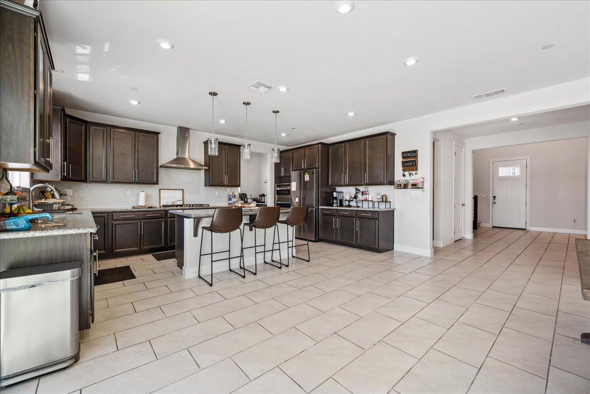 Detail Gallery Image 17 of 54 For 1304 Silversmith Ln, Rocklin,  CA 95765 - 5 Beds | 4 Baths